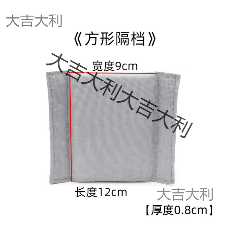 밀착 방지 카메라 가방 구획 내부 가방 공간 분리 렌즈 보호 패드 충격 방지 남성