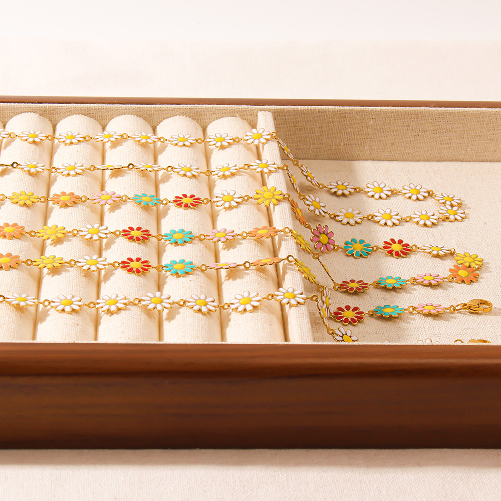 7g Weight Bracelets, Necklace Classification 1 Piece Quantity Daily Occasion 304 Stainless Steel Material Daisy Pattern All Seasons Season Women's Gender Plating Design Elegant Style Wholesale Jewelry Elegant Daisy 304 Stainless Steel Plating Bracelets Necklace 5