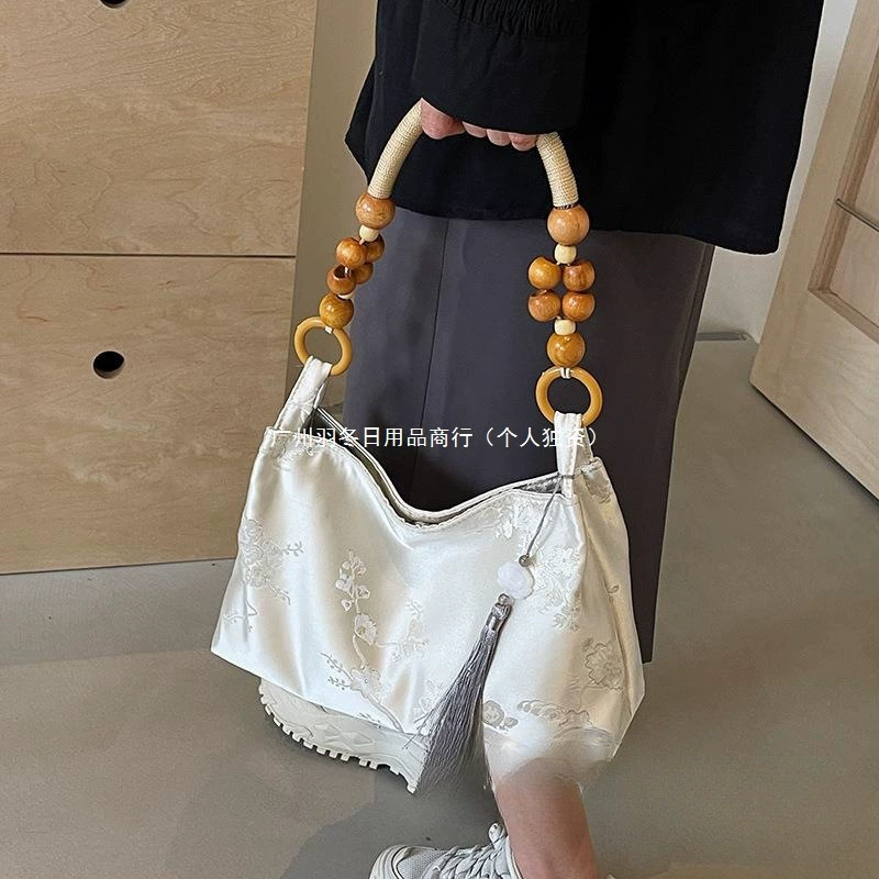 Прямая продажа с фабрики, супер популярная универсальная сумка подмышки, новинка 2024 года, новая нишевая сумка на одно плечо с китайской вышивкой, женская сумка Hanfu