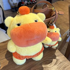 国境を越えた新製品カピバラ ルル人形カピバラバッグペンダント人形親友誕生日ギフト人形人形バッチ