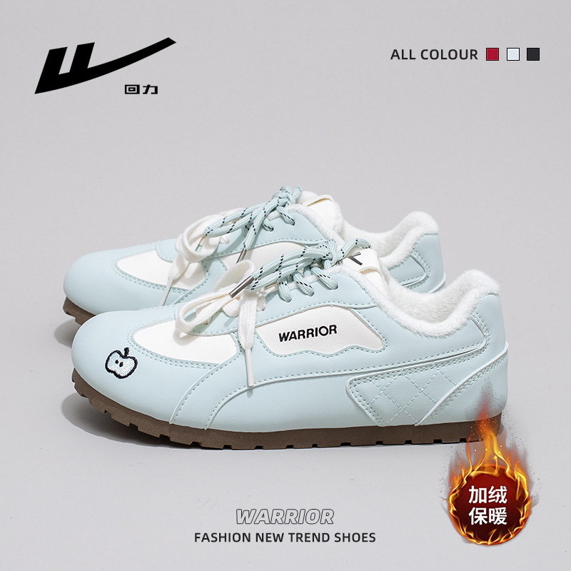 Zapatos de capacitación calientes de invierno de 2025 nuevos zapatos de algodón cómodos, suaves y versátiles, zapatos de moda de alta calidad para mujeres