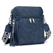 亚马逊新款女士斜挎包复古邮差小方包流苏通勤百搭简约单肩包包女