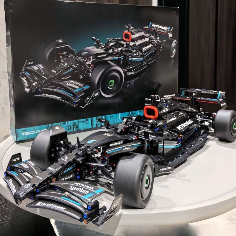 Compatible with Lego Mercedes-Benz F1 Formula Racing Building Block Ornaments for Children with High Difficulty Assembly Compatible with Lego Mercedes-Benz F1 Formula Racing Building Block Ornaments for Children with High Difficulty Assembly