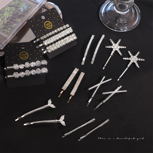 Alloy cross hair clips for women, delicate side-swept bangs clip with a premium feel, large-sized styling accessory perfect for half-up hairstyles and fuller hair volumes.