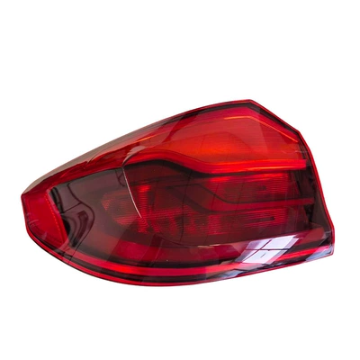 5 Series 17-19 models | Tail light