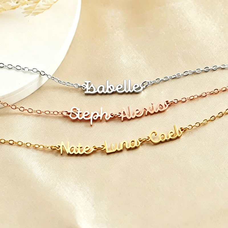 Cross-border European and American custom personalized letter-cut bracelets, fashionable DIY family member name bracelets, holiday gift