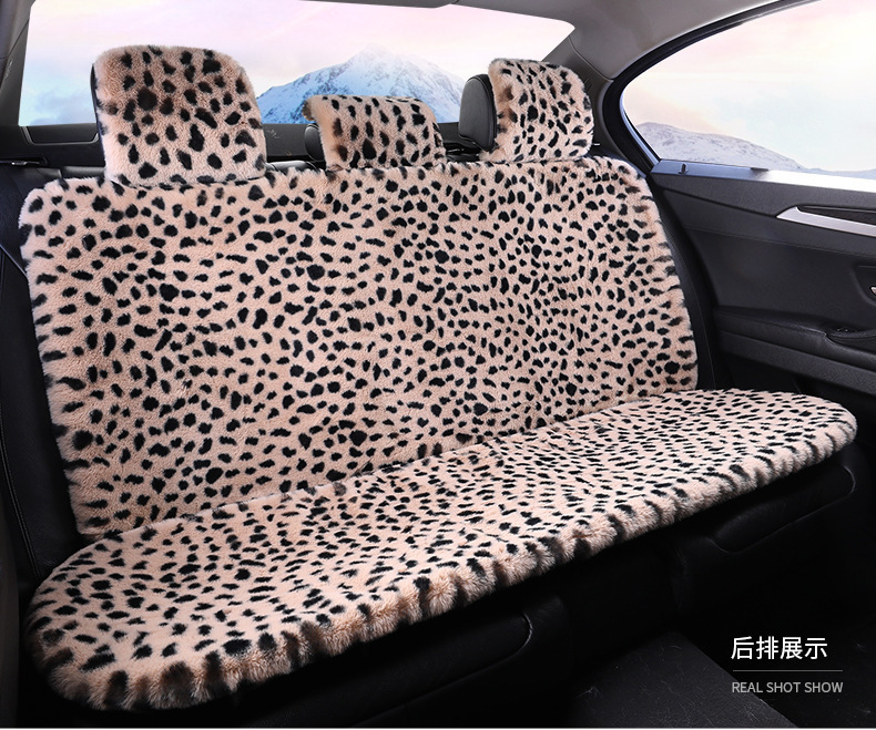 新しい冬のぬいぐるみの車のクッションネットの赤いヒョウの紋様のぬいぐるみの5つの共通のシートの快適な保温のクッション|undefined