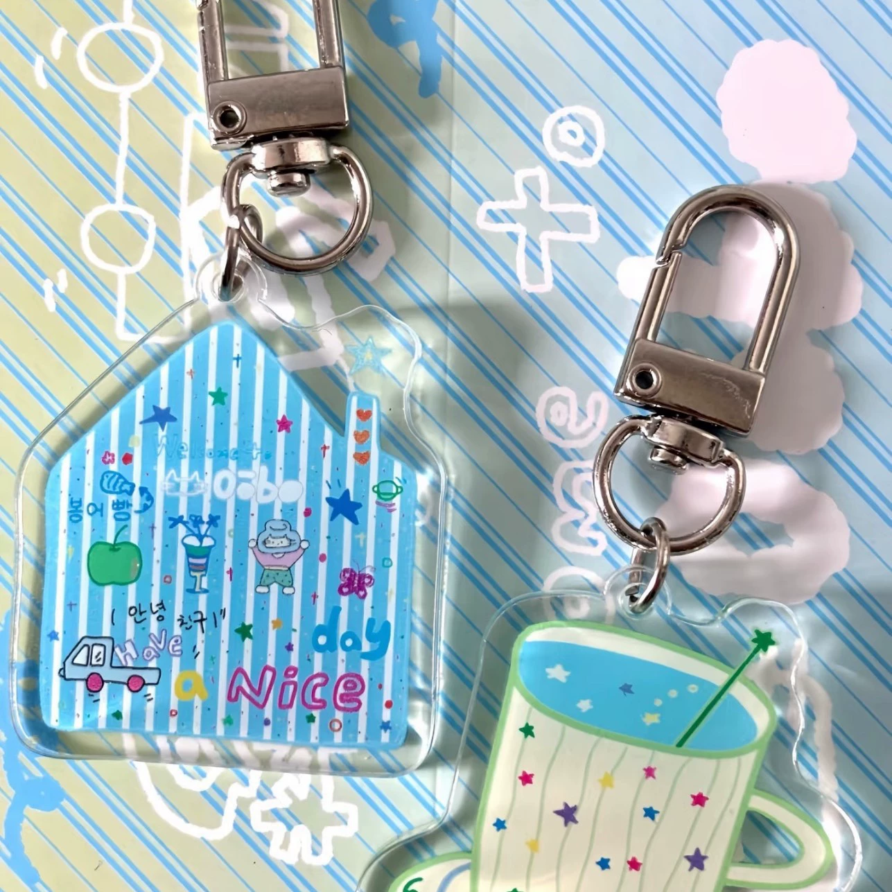 Creative cute acrylic keychain, school bag, backpack accessory, cartoon pendant, custom-made