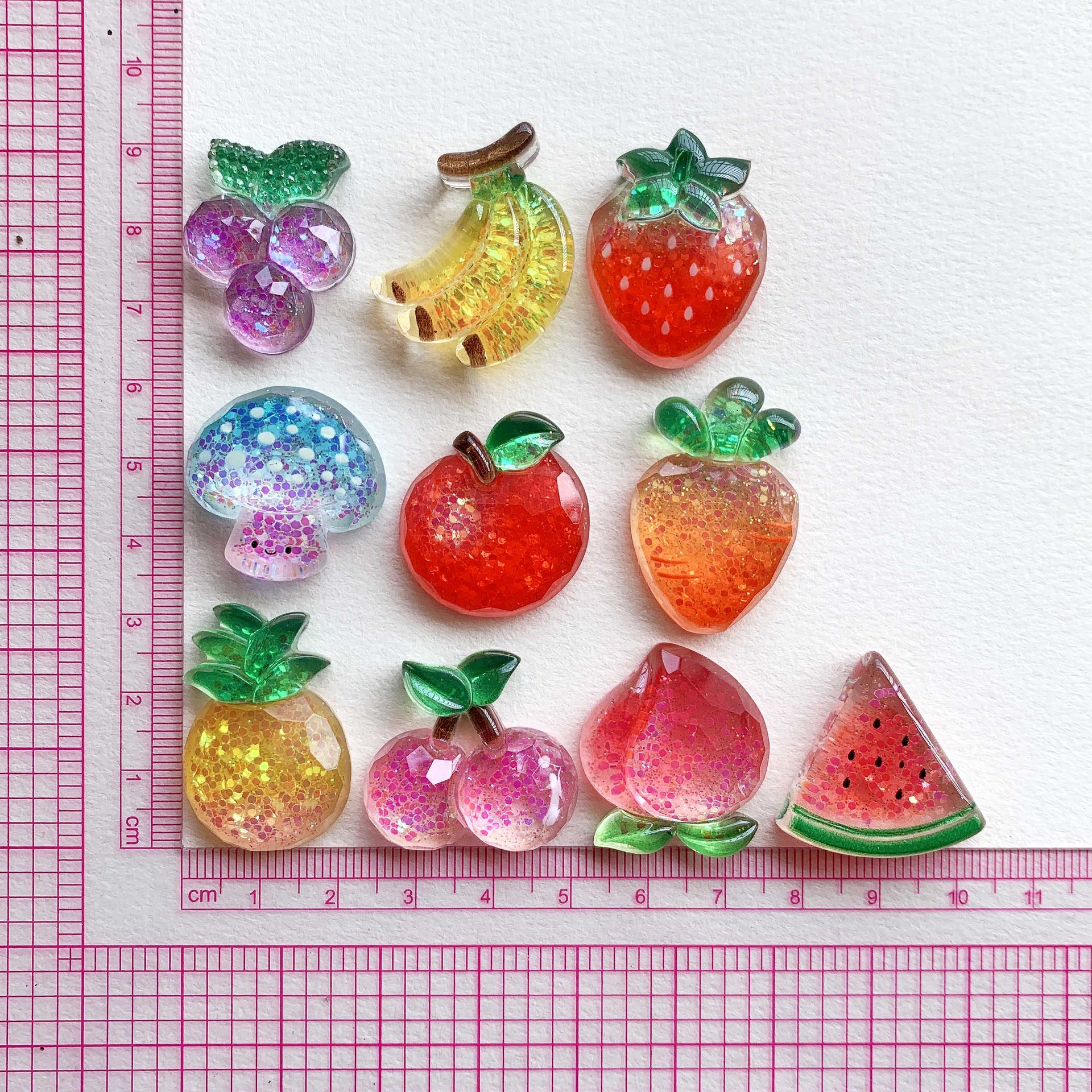 Glowing strawberry with accessories, accessory, handle, cream phone case handmade, DIY 2