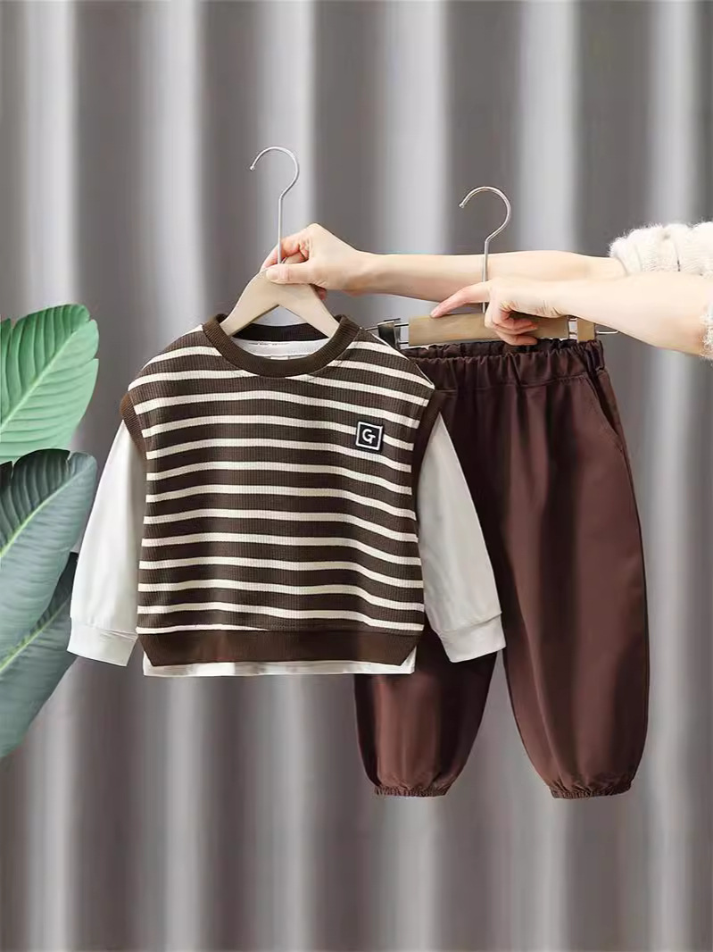 5854 traje de chaleco a rayas para niños 2024 nuevo traje de primavera y otoño estilo occidental bebé casual traje de tres piezas otoño para niños
