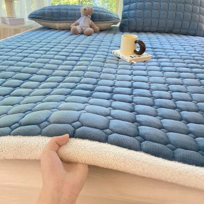 진한 파란색