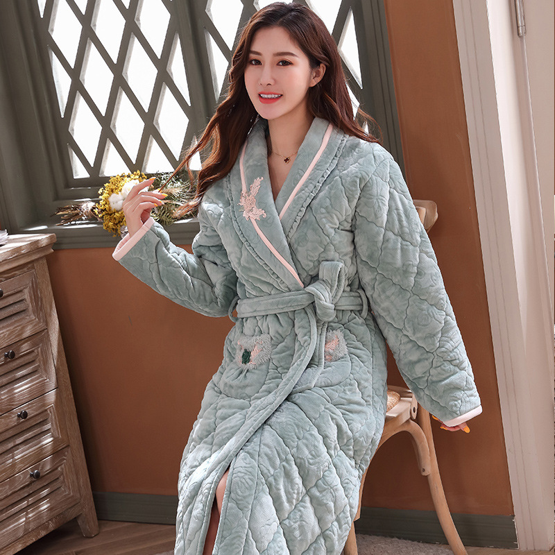 珊瑚绒睡袍女冬加厚加绒浴袍女三层夹棉袄中长款法兰绒晨袍美容院