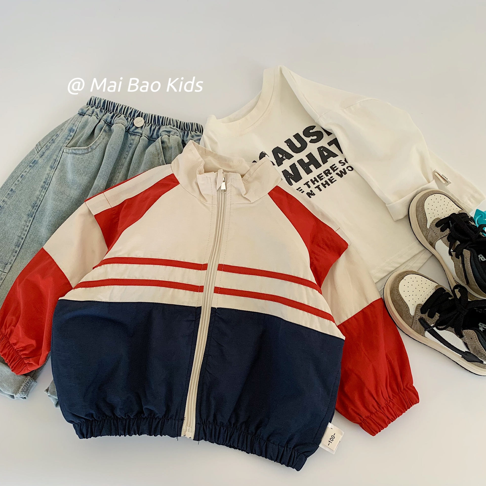 Mai Bao chaqueta infantil de otoño 2025, nuevos productos de color extranjero, chaqueta con cremallera, chaqueta casual para hombres y mujeres.