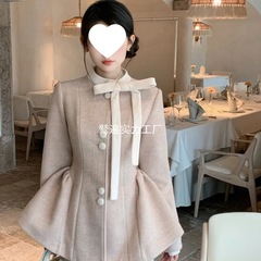 小香风公主夹棉保暖蝴蝶结毛呢蓬蓬外套+千金燕麦色蕾丝短裤套装