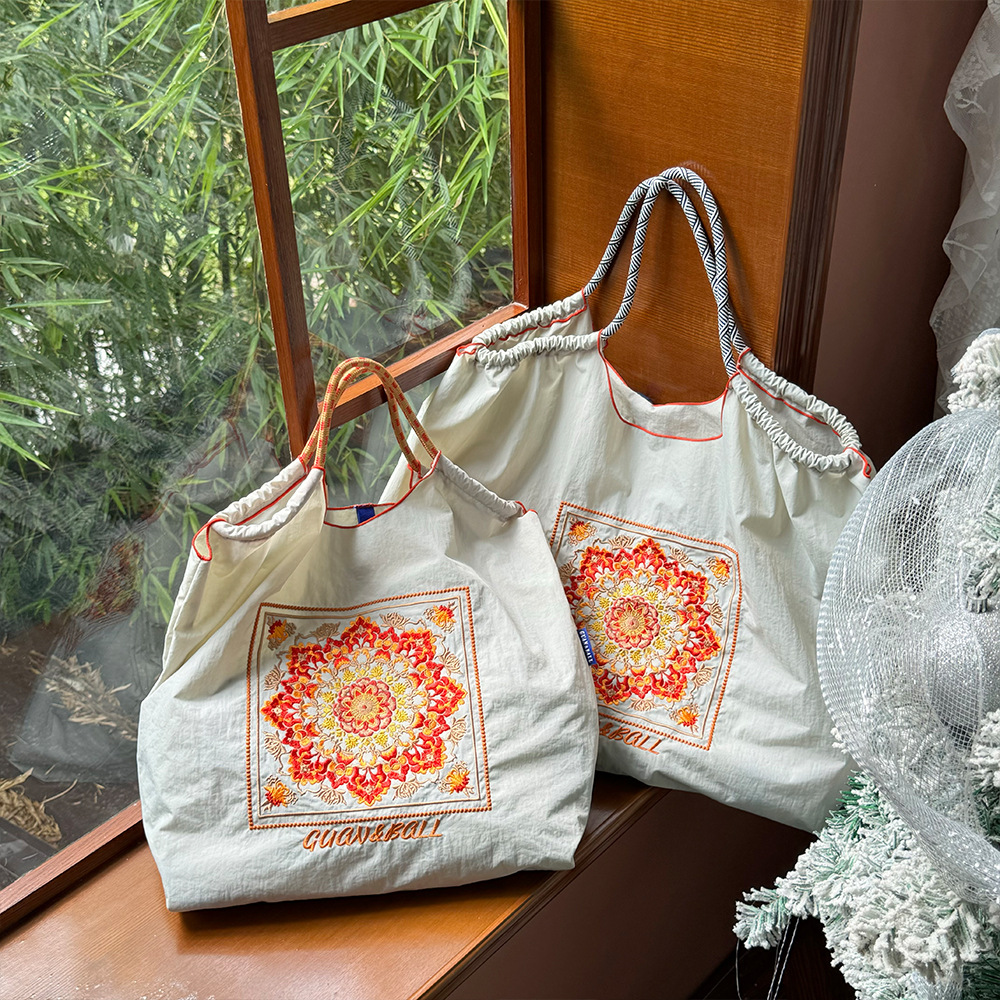 Shoulder bag