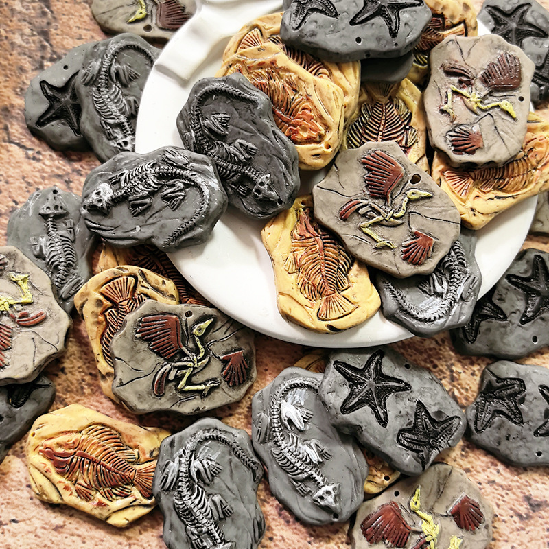 Resin Fun Artificial Dinosaur Fossil Pendant DIY Cross-Border Creative Personalized Necklace Keychain Pendant Accessories