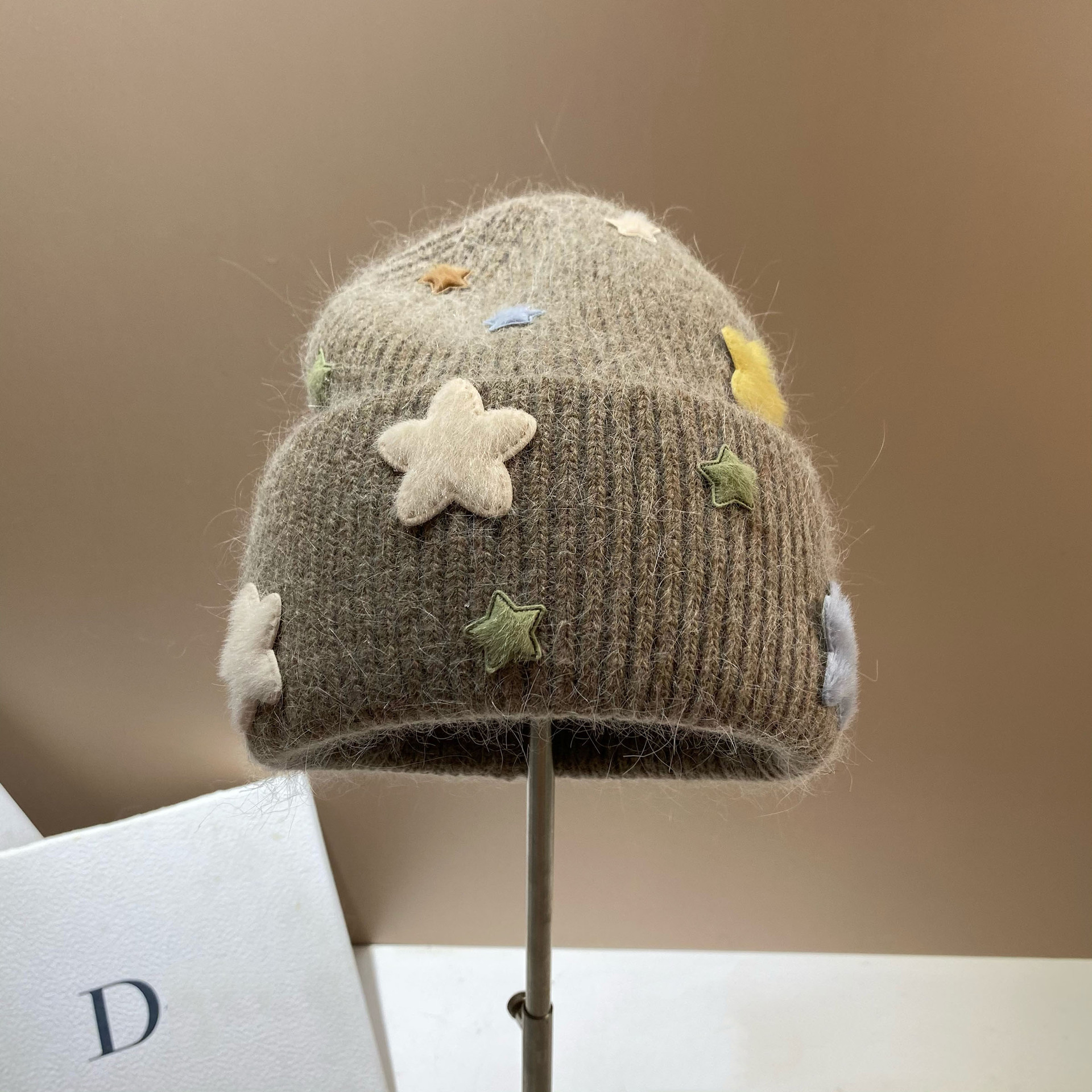 Gorro beanie de punto para mujer de pelo de conejo invierno_voghion.com