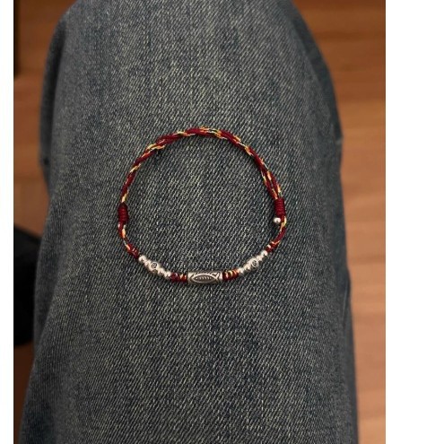 New Chinese-Style Retro Koi Bracelet with Red String Bead Design for Women, Light Luxury Niche, Good Luck, Exquisite High-Value Braided Rope Bracelet