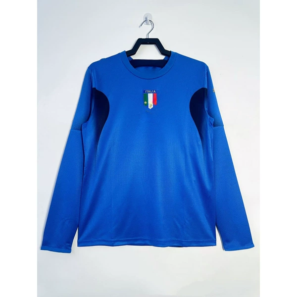 2006 Italy home