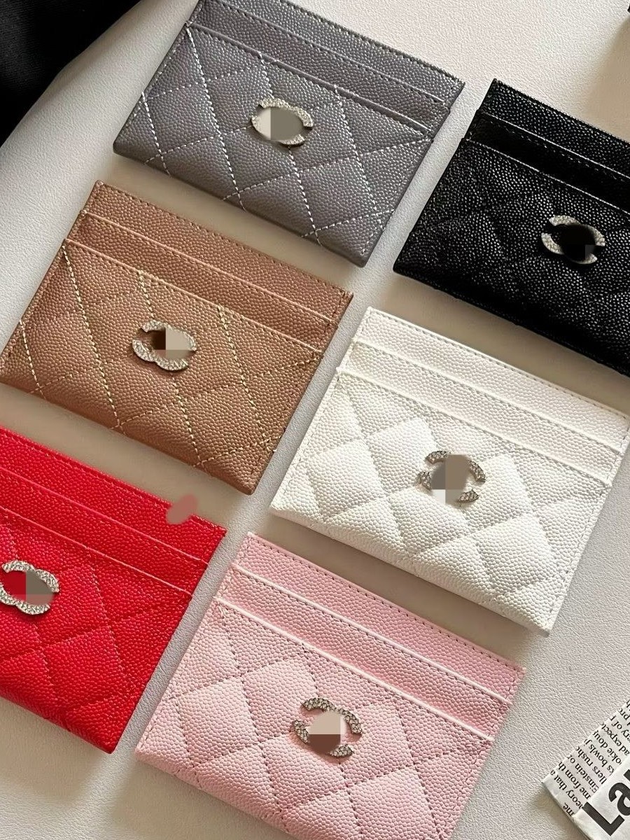 トレンディなブランドの高級カーラインカードホルダー、運転免許証、高級レザー、マルチデジタルトレンディなブランドヤングツリーフレグランススタイルダイヤモンドラベル