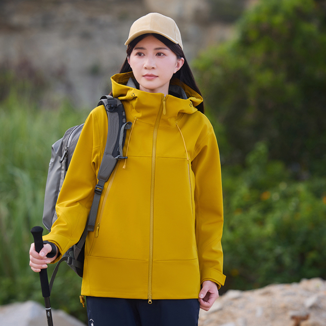 Hong Kong Style Unisex Sports Outdoor Windproof and Waterproof Hooded Softshell Mountaineering Clothing