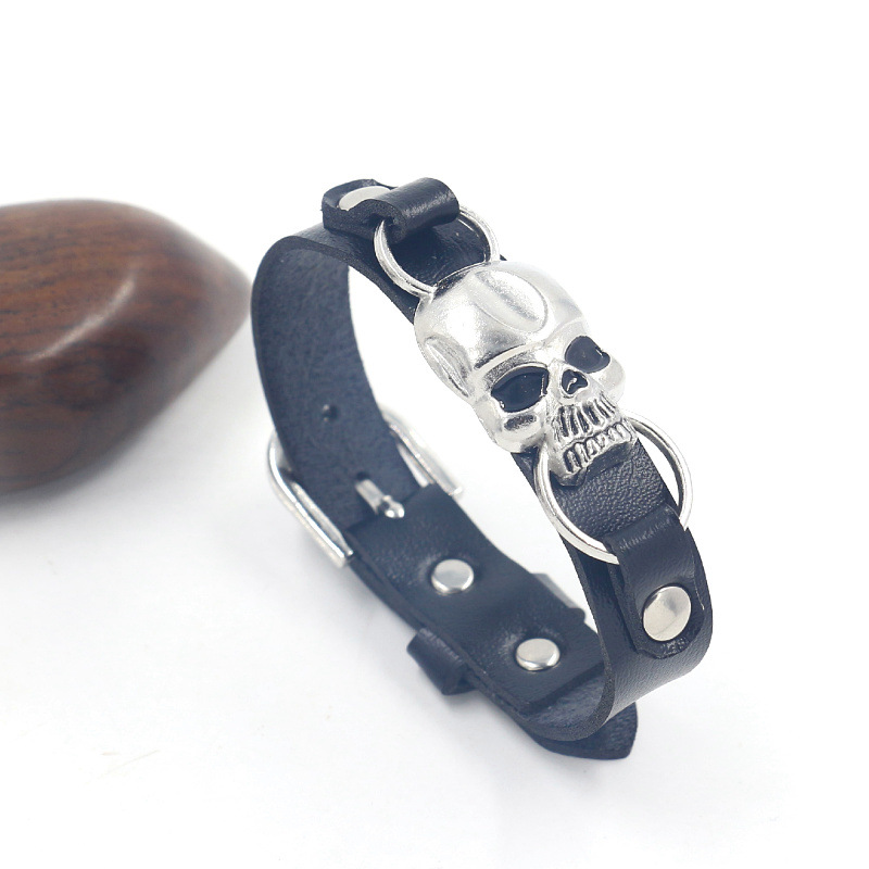 European and American Punk Skull Leather Bracelet Personalized Trendy Street Photography Jewelry Halloween Gift Belt Buckle Bracelet