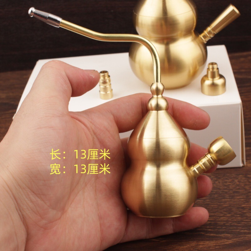 純粋な黄銅のパイプの古いタバコの袋のタバコの竿の携帯する金属のたばこの銃の両用は濾過のたばこの口の復古のタバコの竿を持ちます。|undefined
