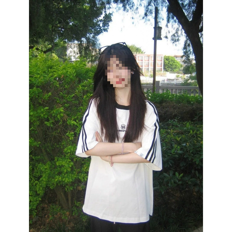 Готовая рубашка YS8 из чистого хлопка 200 г, 21-нитевая, гребенная, плотная, с принтом, свободного кроя, с тремя полосками, большая версия, с короткими рукавами.