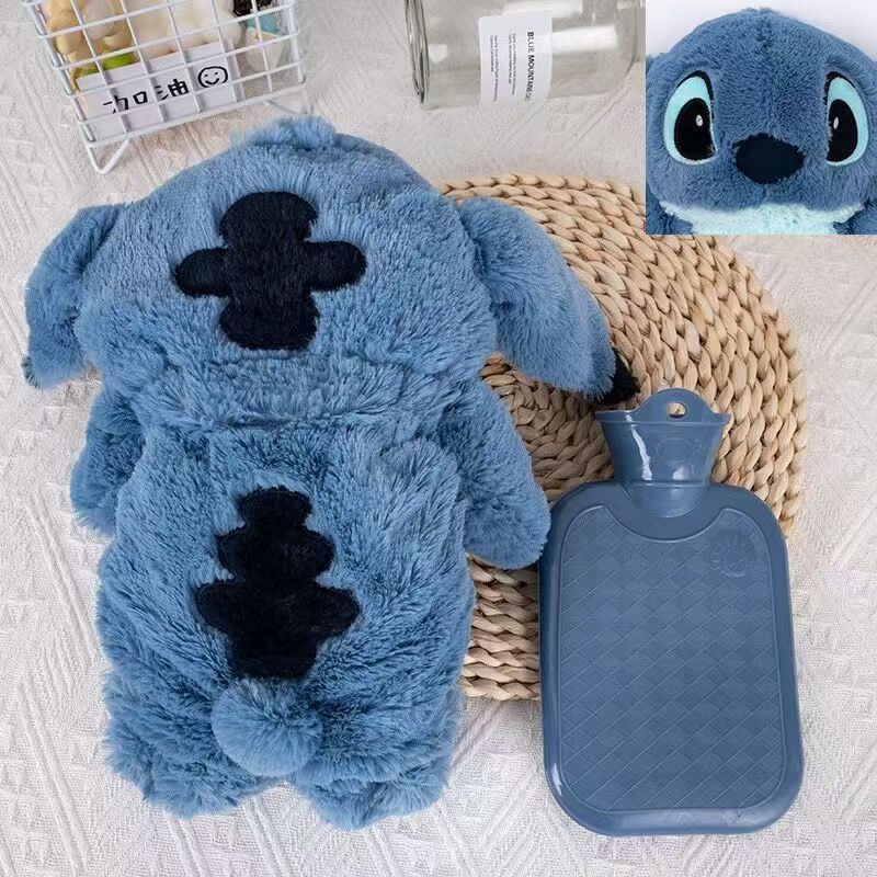 Steele Strawberry Bear Angel muñeca de peluche inyección de agua gruesa bolsa de agua caliente para calentar las manos cálidas bolsa de agua caliente encantadora a prueba de frío