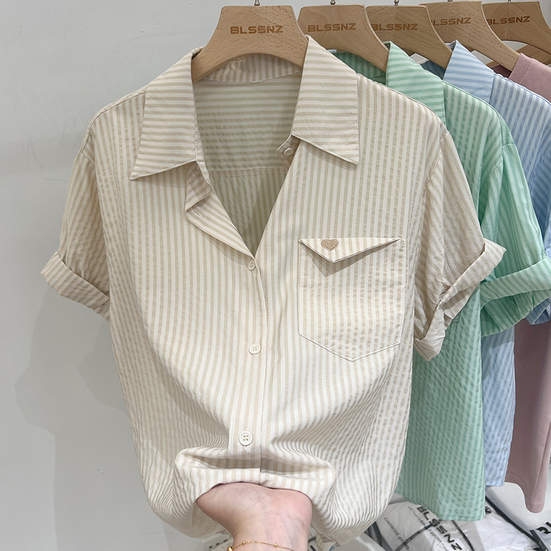 2024 년 여름 여성의 새로운 여성 짧은 소매 셔츠 스트라이프 쉬폰 셔츠 벨리 커버 슬림 셔츠