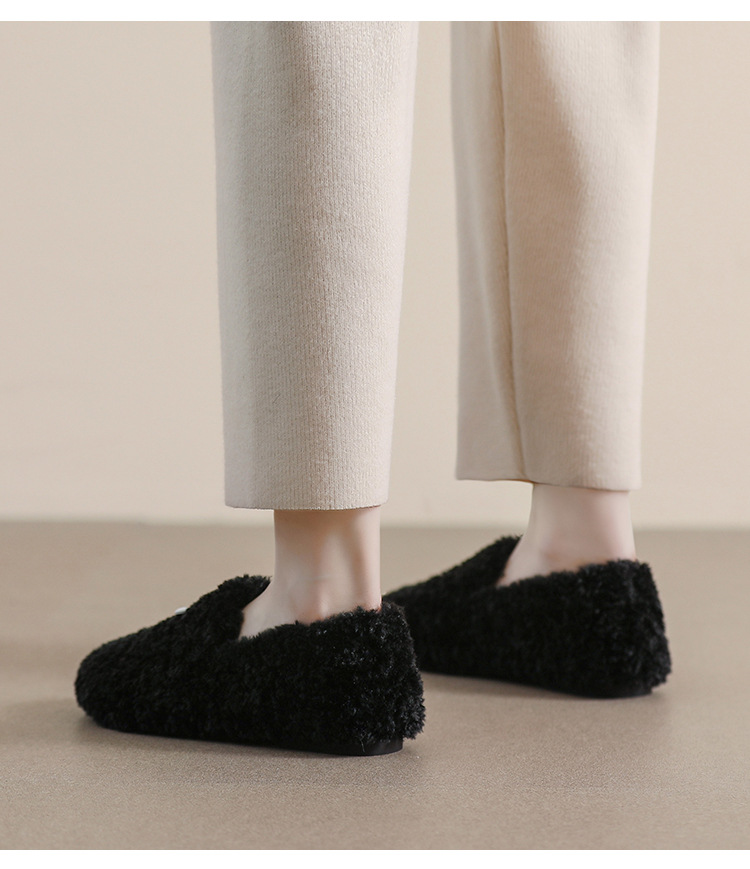 Pantofole basse da donna in peluche con punta tonda_voghion.com