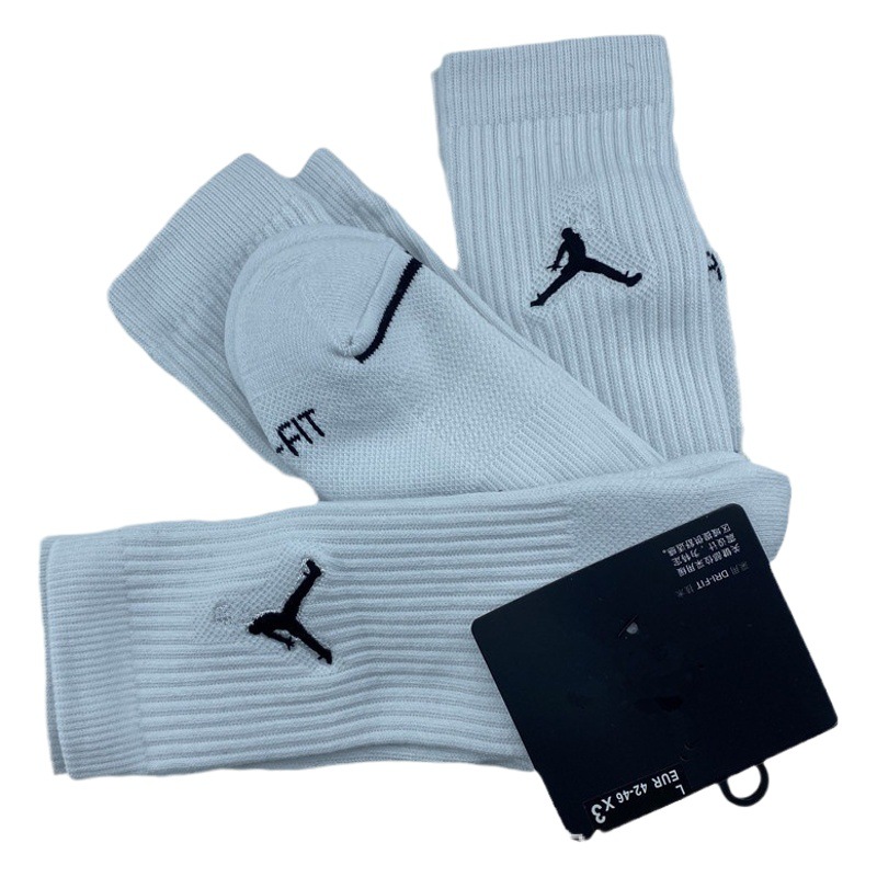 Calcetines de comercio exterior bordado volador AJ calcetines de baloncesto calcetines deportivos de media altura calcetines de correr para hombres toalla inferior Elite calcetines al por mayor