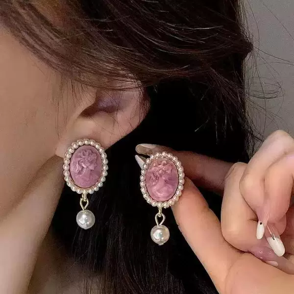 Special Offer 2023 European and American Retro Elegant Baroque Pink Beauty Portrait Palace Pearl Earrings Women's Ear Studs Earrings