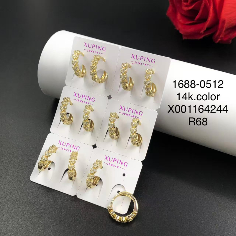 Xuping Europa y los Estados Unidos transfronterizos imitación oro ligero lujo temperamento aretes de moda aleación de cobre chapado 24k aretes de aretes al por mayor