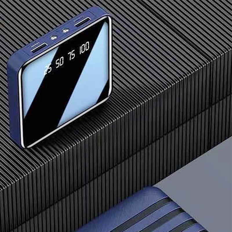 Pantalla digital al aire libre portátil con pantalla grande de cuatro líneas de 20000 mAh fuente de alimentación móvil de gran capacidad