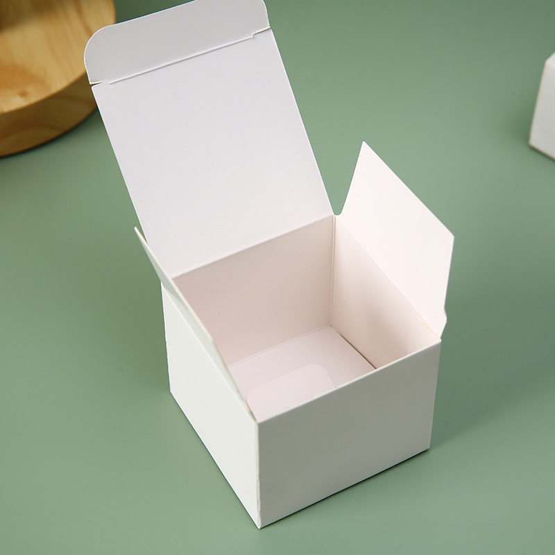 現物クリーム包装箱白い紙箱黒カードクラフト紙折り畳み紙箱化粧品包装卸売り|undefined