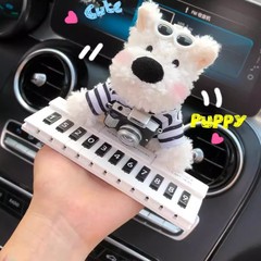 乱暴な子犬の自動車の臨時駐車の電話番号の車の装飾の車の中で車を移動して車のナンバープレートの女性を移動します。