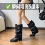 新款尖头百搭2026短靴
