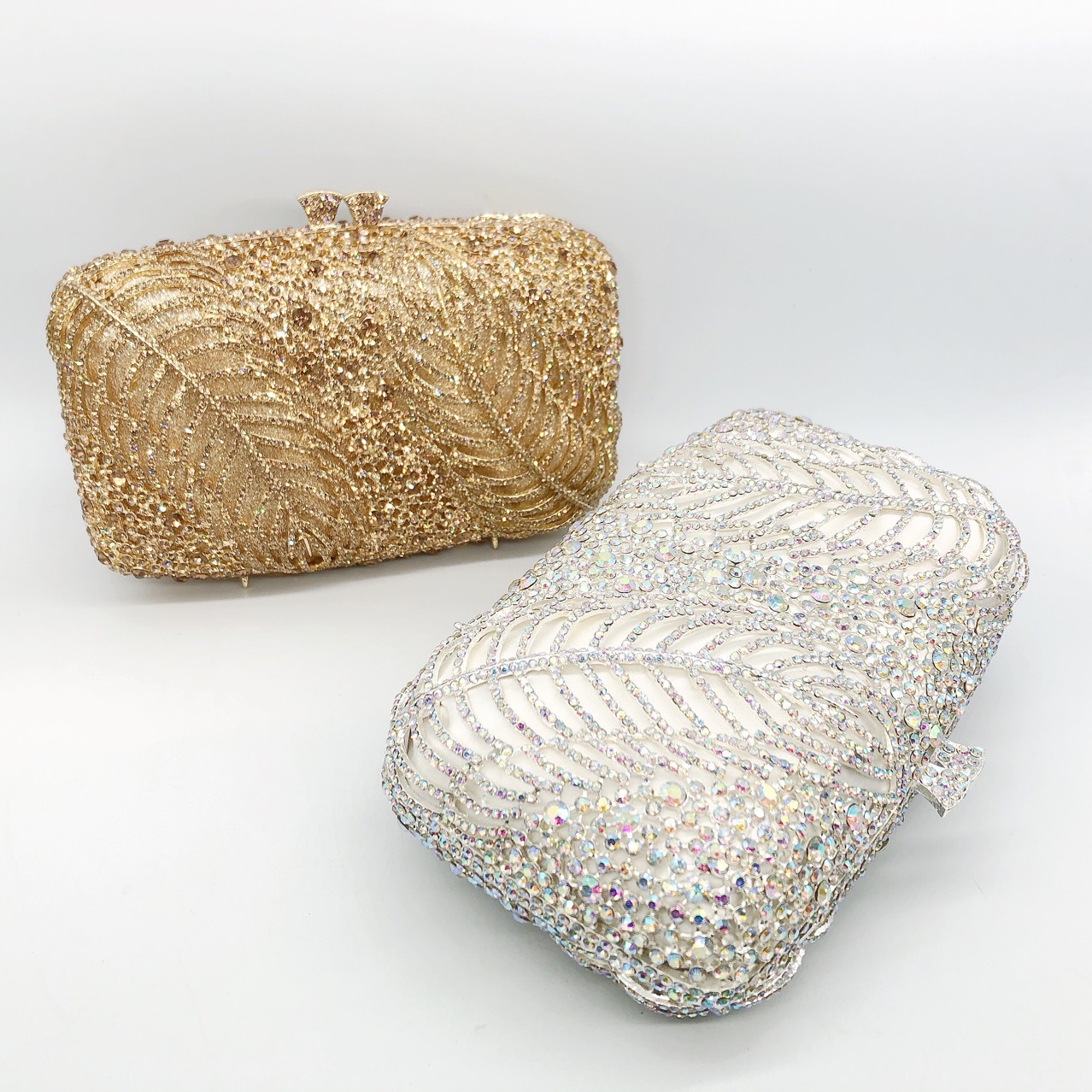 Túi clutch dạ hội đính đá hình lá hai lớp cầm tay — Đế Vàng Kim Cương chi tiết 1