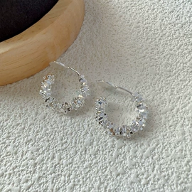 耳夹;耳钉;耳环