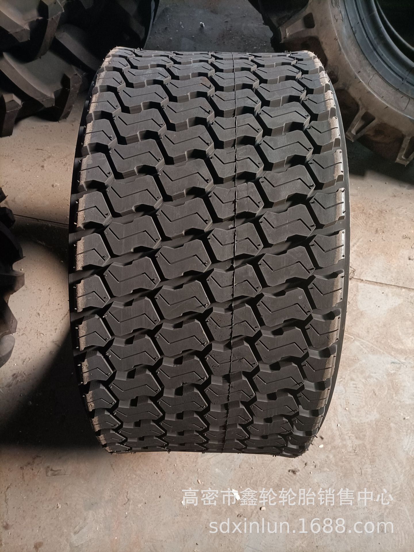 供应27x9.5-15 31x13.5-15 14L-16.1捆草机打捆机轮胎