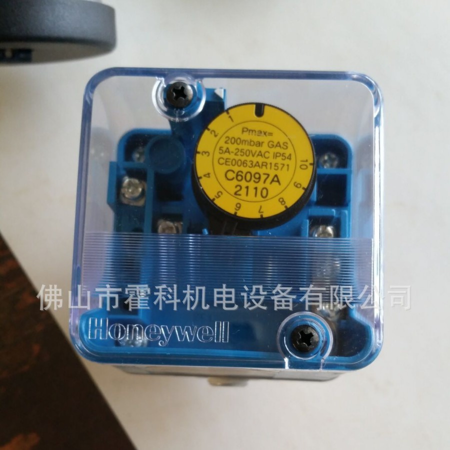 霍尼韦尔压力开关C6097A2110  .C6097A2210，2310，2410