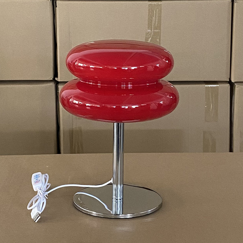 Lámpara de mesa pequeña estilo Bauhaus, diseño posmoderno, decoración de dormitorio