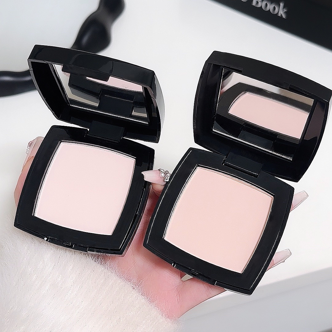 Hot-Selling Supply Lameila Makeup Powder, Touch-Up Concealer, Long-Lasting Wet and Dry Use, Non-Stuck Powder, Not Easy to Remove Makeup