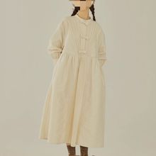 8261法式优雅文艺纯色压褶棉布长袖连衣裙气质显瘦秋新品宽松裙子