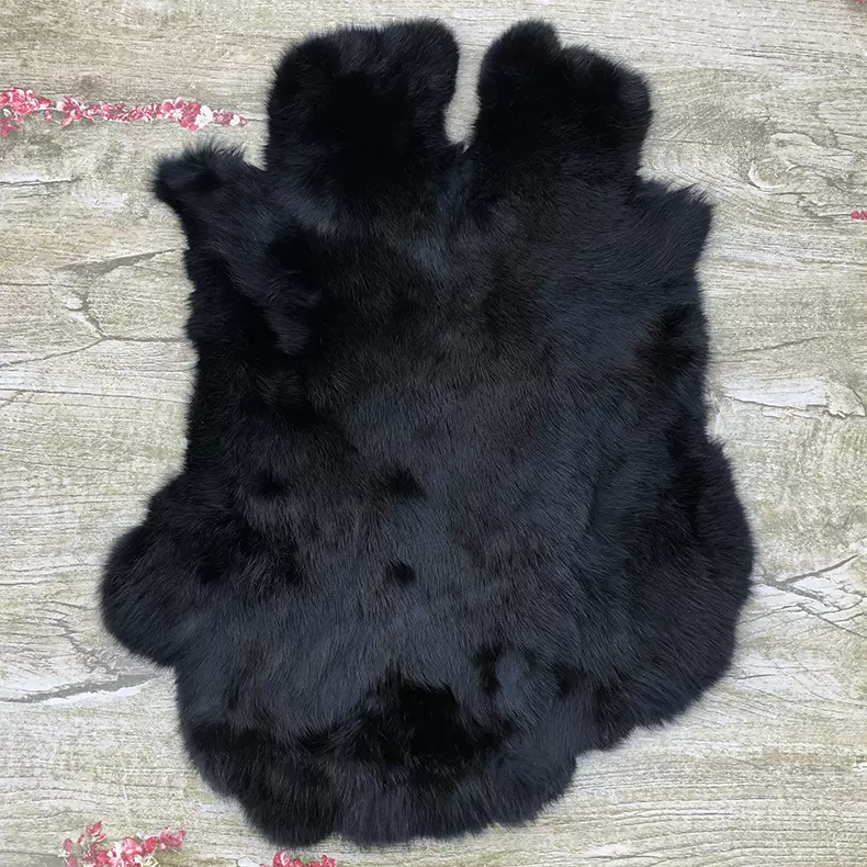 河北皮草厂家大量销售整张成品家兔皮獭兔皮各种用途支持定制染色