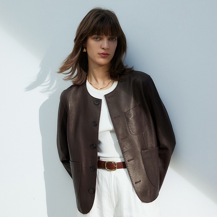 European Classy 2025 New Casual Genuine Leather Jacket Women's Short Jacket Goatskin Round Neck Litchi Pattern Leather Jacket