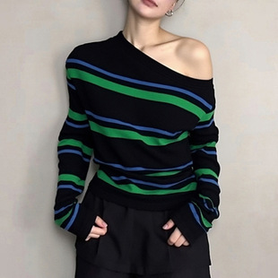 2025�＾�p�ݸ߼�С����ײ�����p�gб¶��Gɫ�l�y���ᘿ���Ů