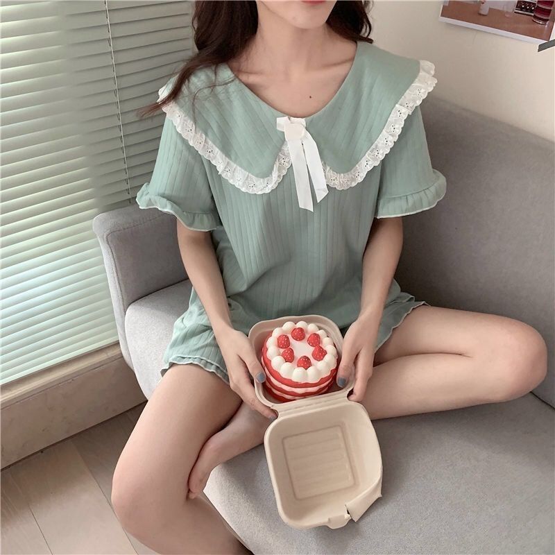 En nombre del nuevo estilo de verano dulce estilo princesa pantalones cortos finos de celebridades de Internet pijamas de cuello de muñeca de manga corta traje de servicio a domicilio para mujer