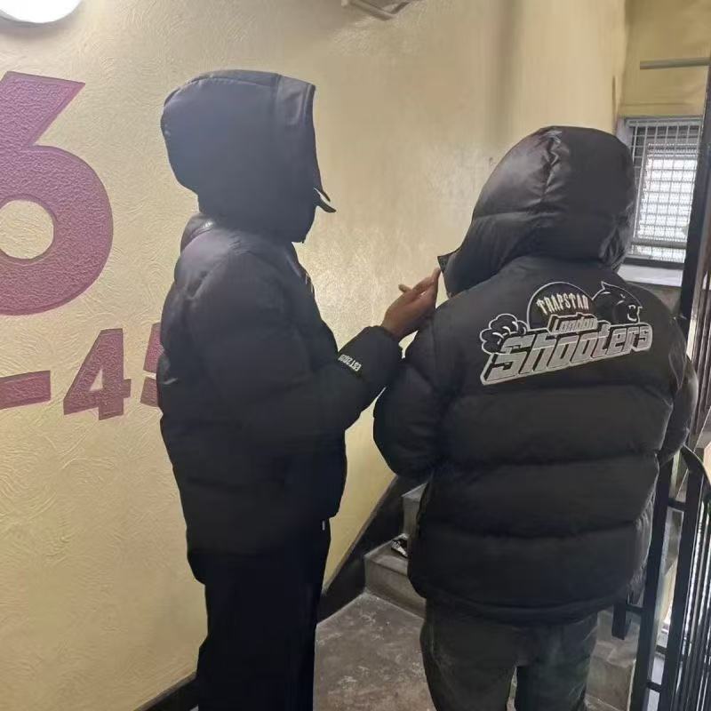Trapstar European and American style winter tiger-head logo couple's trendy cotton jacket with embroidery, hooded, warm, and suitable for both men and women